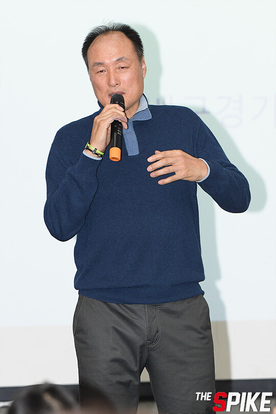 S171201YW118.jpg