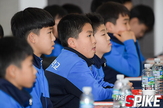 S171201YW117.jpg