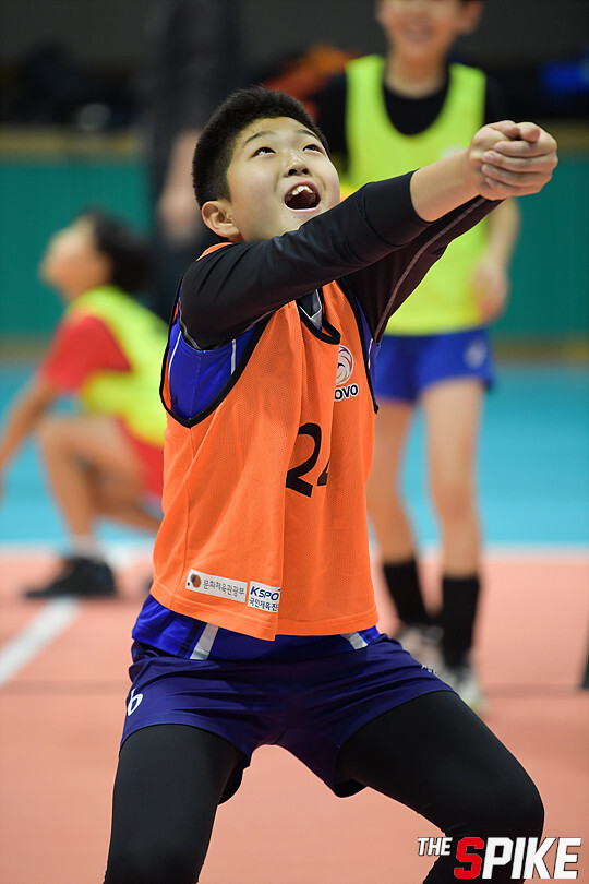 S171202YW90.jpg