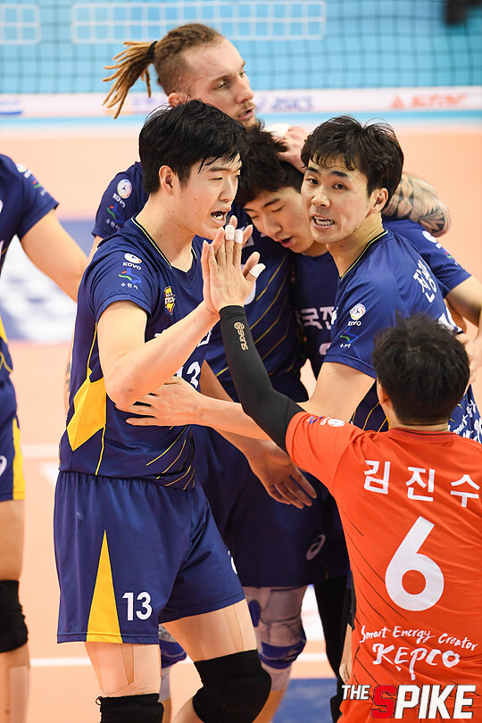S171210YW127.jpg