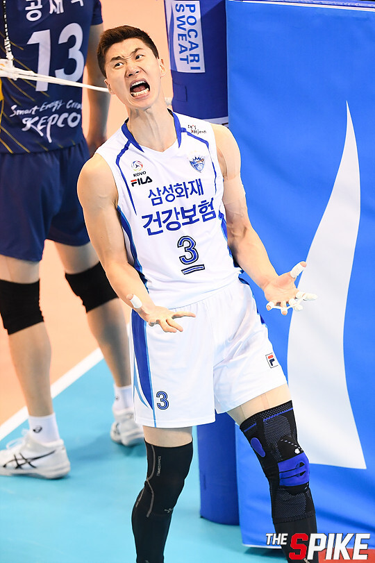 S171210YW58.jpg