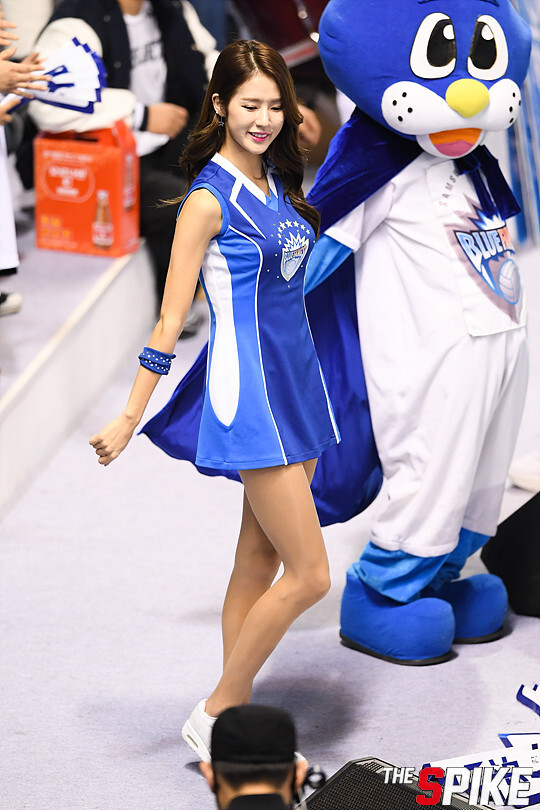 S171210YW50.jpg