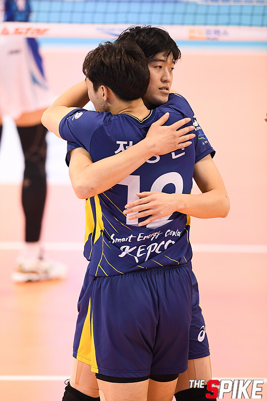 S171210YW128.jpg