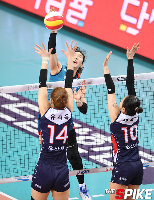 180128mkovo090.jpg