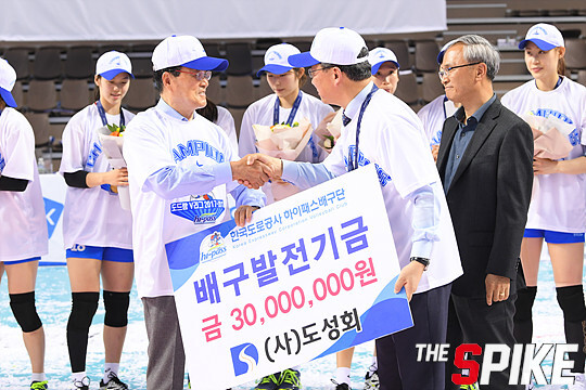 180327YW83.jpg