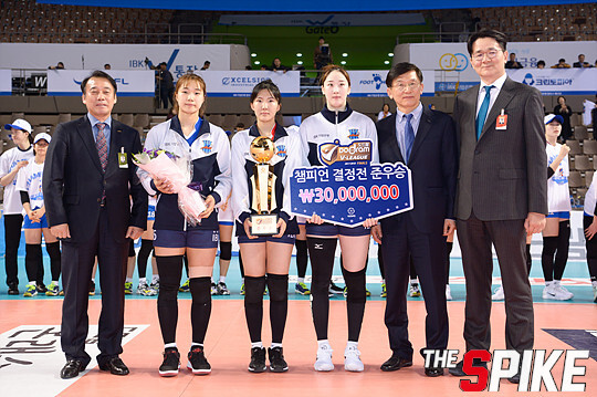 180327YW90.jpg