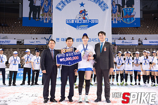180327YW03.jpg