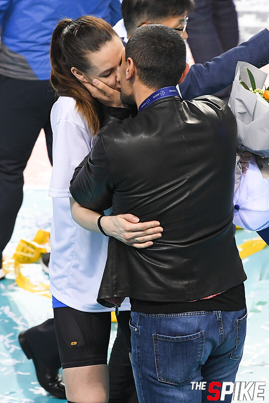 180327YW88.jpg