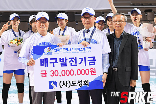 180327YW82.jpg
