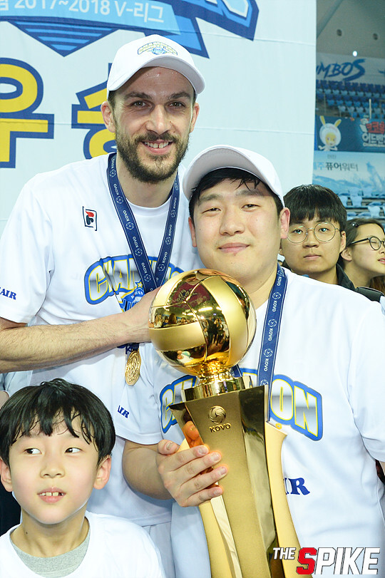 S180330YW41.jpg