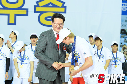 S180330YW112.jpg