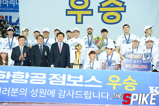 S180330YW16.jpg