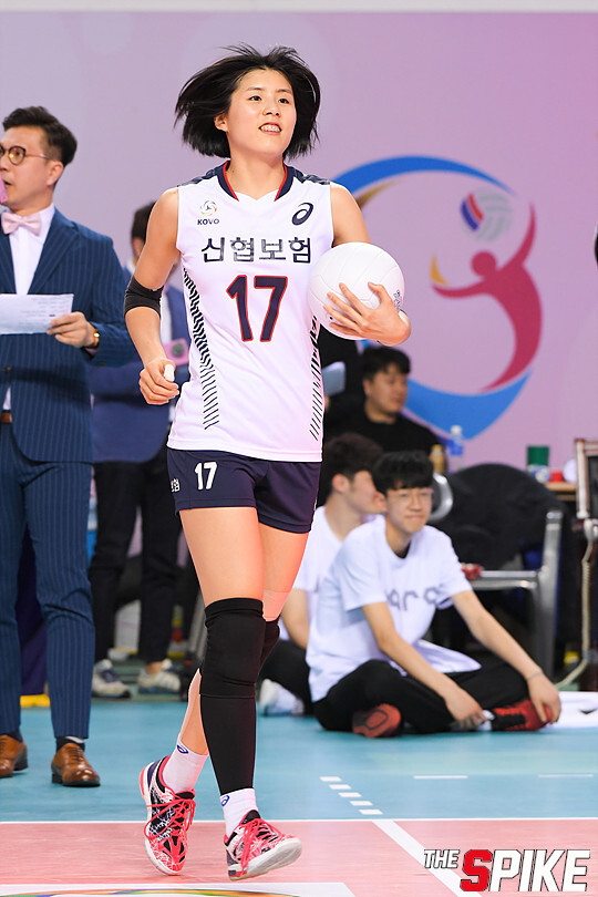 S180409YW75.jpg