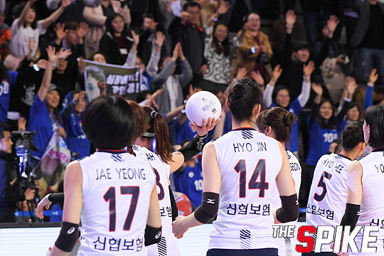 S180409YW79.jpg