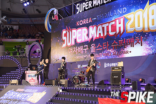 S180409YW16.jpg