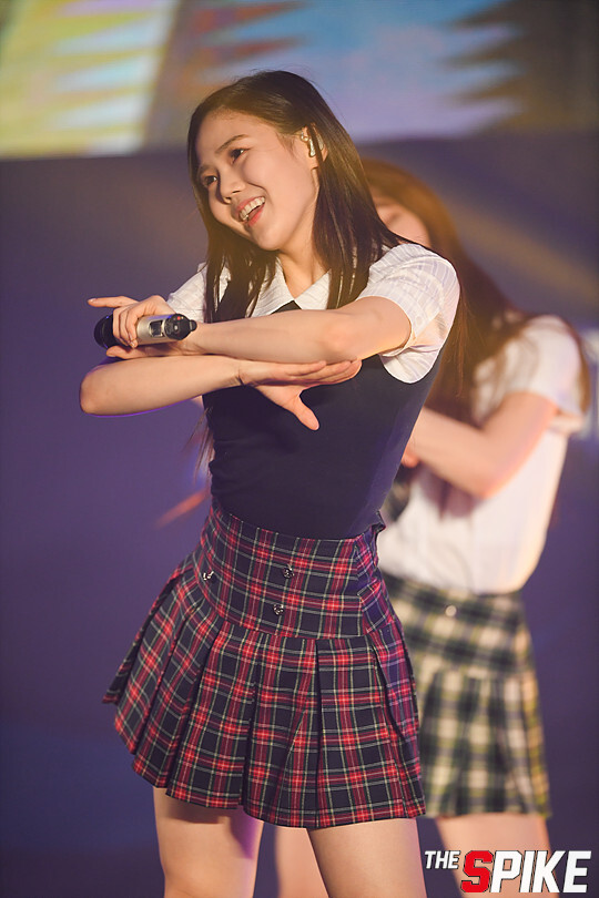 S180409YW335.jpg