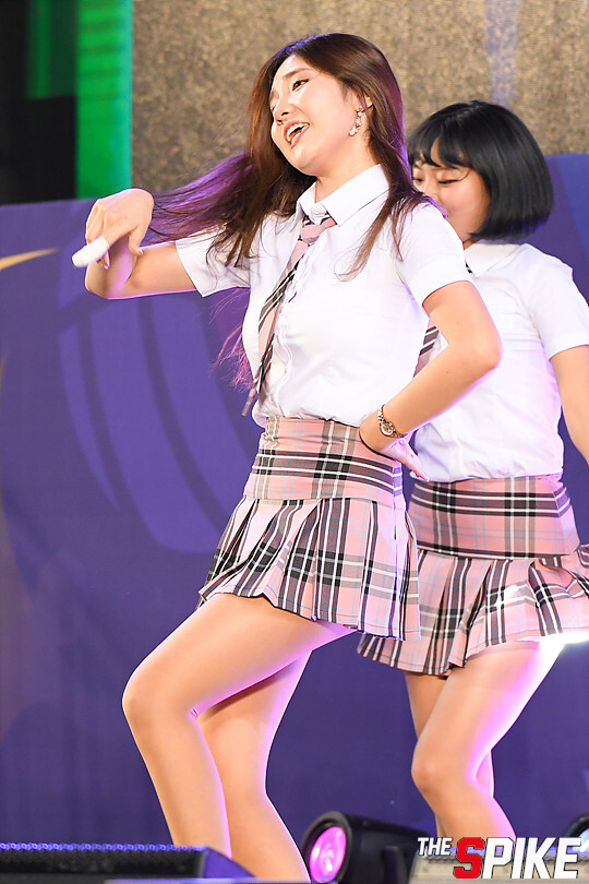 S180409YW125.jpg