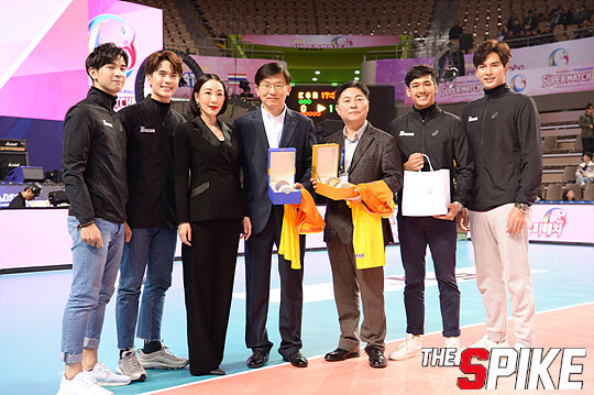 S180409YW08.jpg