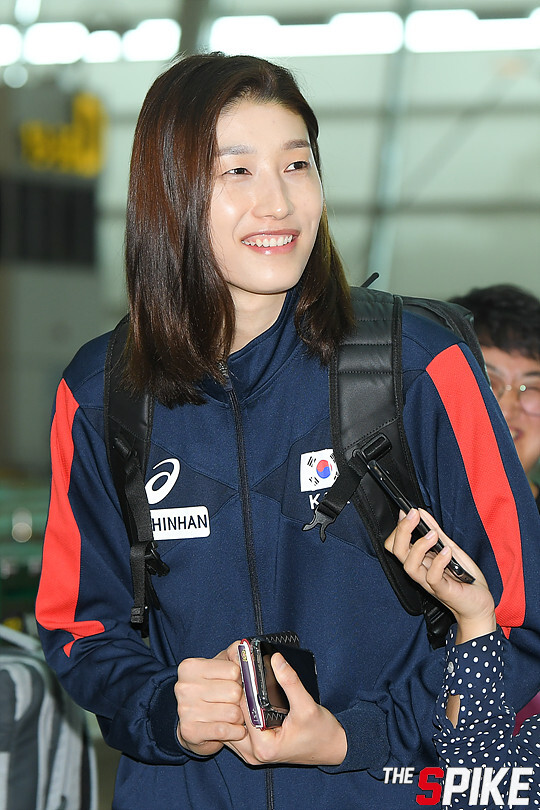 S180601YW08.jpg