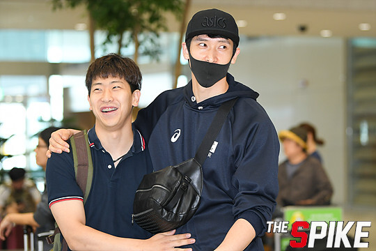 S180612YW18.jpg