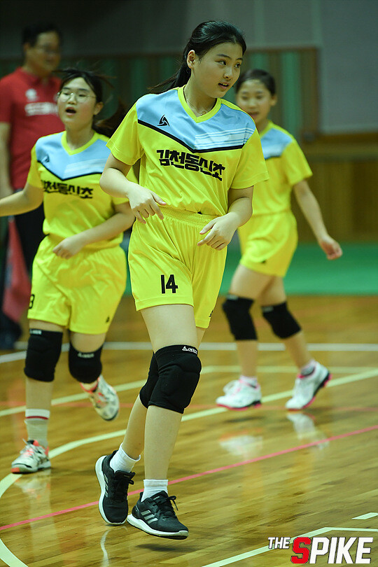 S180726YW73.jpg