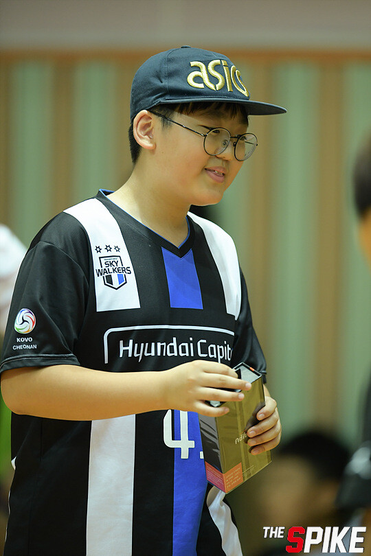 S180726YW4102.jpg
