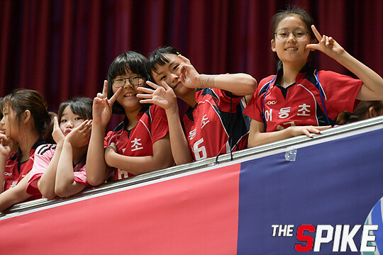S180727YW54.jpg
