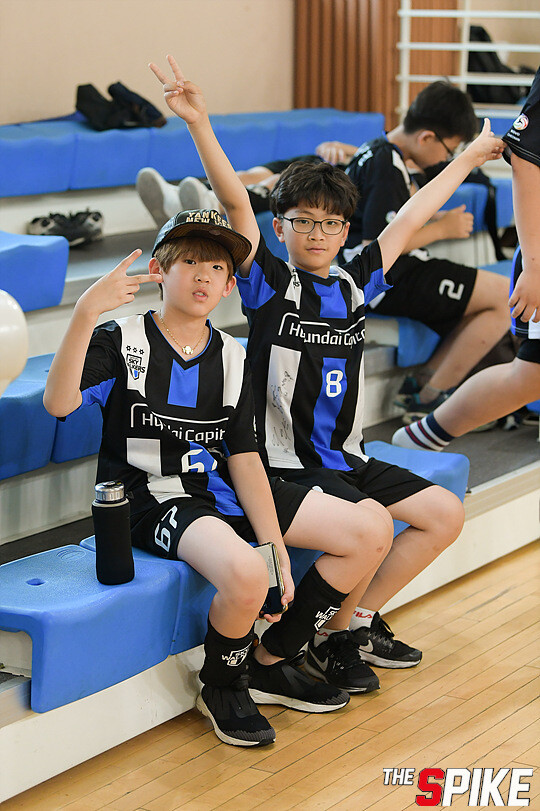 S180727YW29.jpg