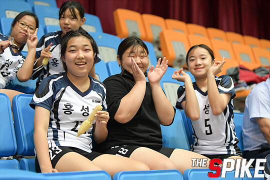 S180727YW307.jpg
