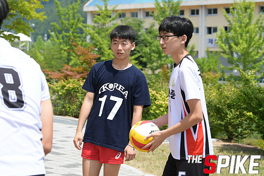 S180727YW45.jpg