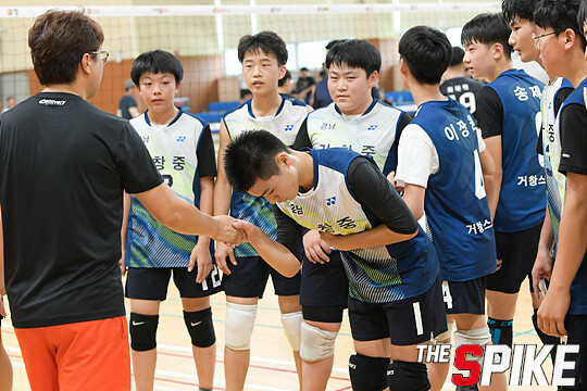 S180727YW08.jpg
