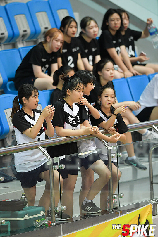 S180727YW521.jpg