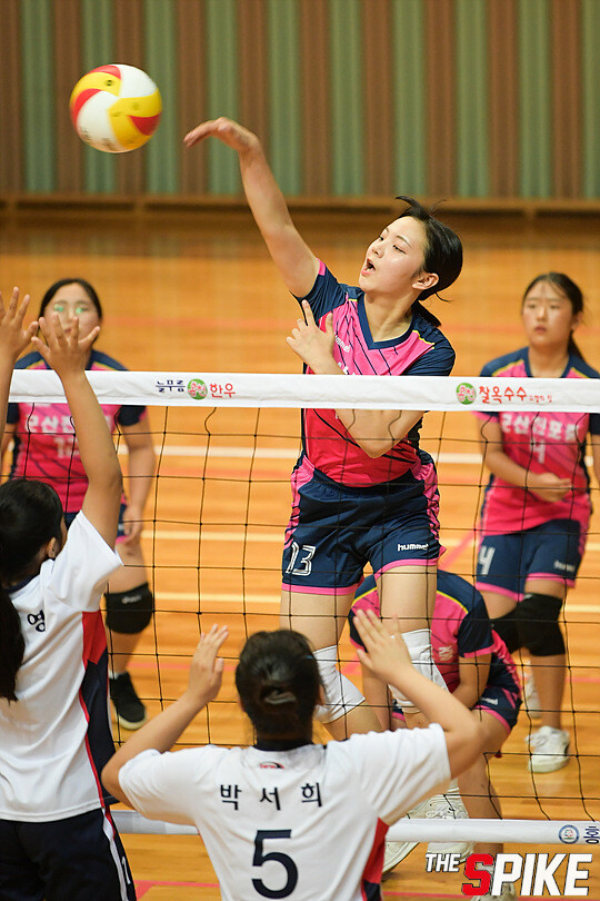 S180727YW705.jpg