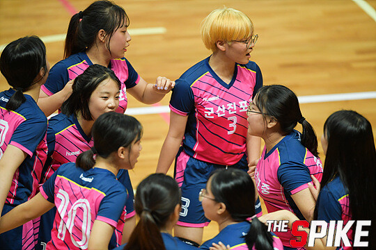 S180727YW738.jpg