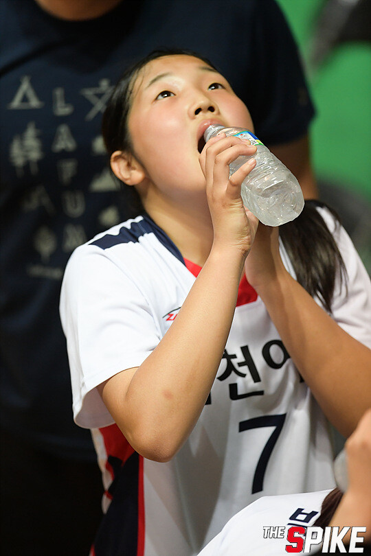 S180727YW723.jpg