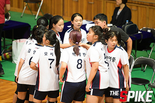 S180727YW759.jpg