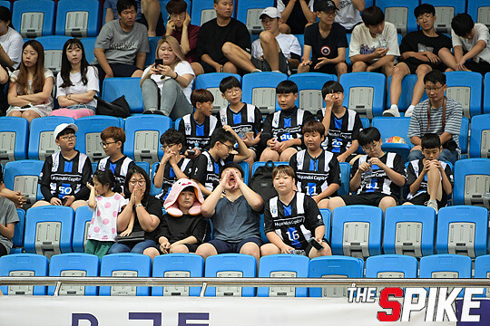 S180727yYW102.jpg