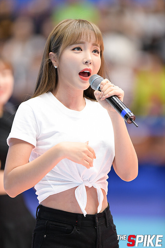 S180909YW31.jpg