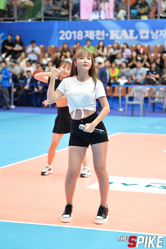 S180909YW92.jpg
