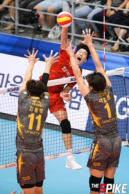 S180909YW319.jpg