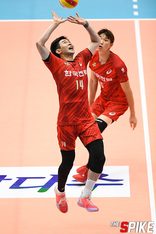S180909YW362.jpg