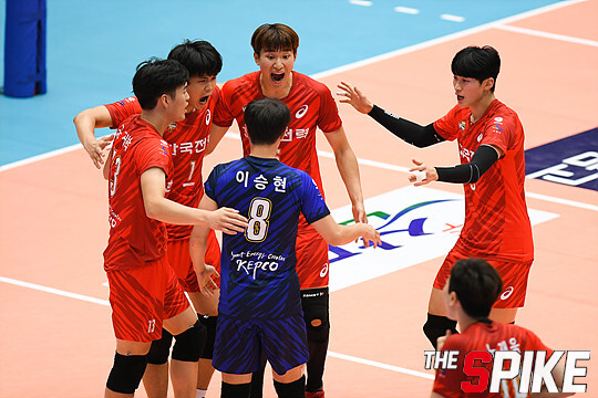 S180909YW326.jpg
