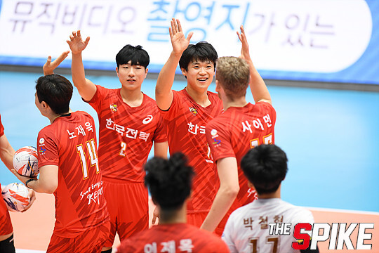 S180909YW613.jpg