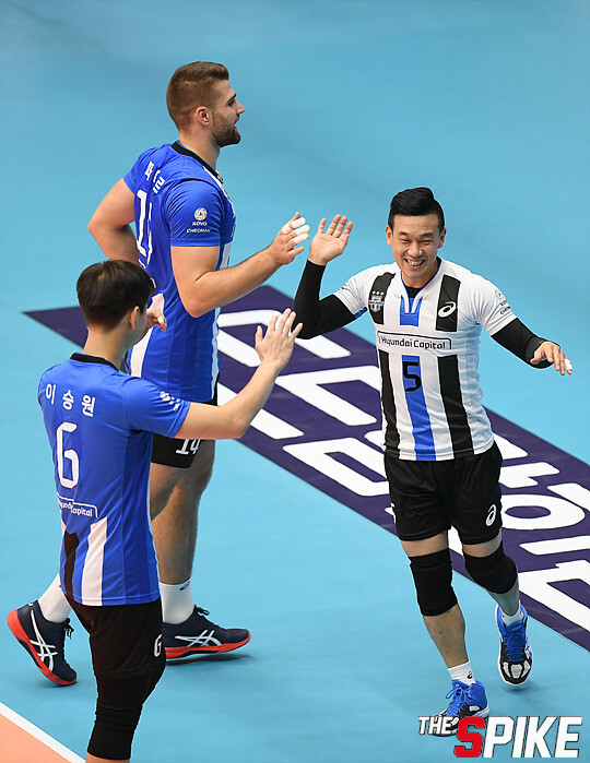 S180909YW643.jpg