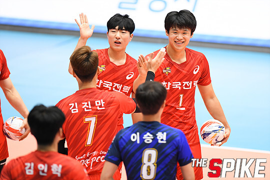S180909YW612.jpg