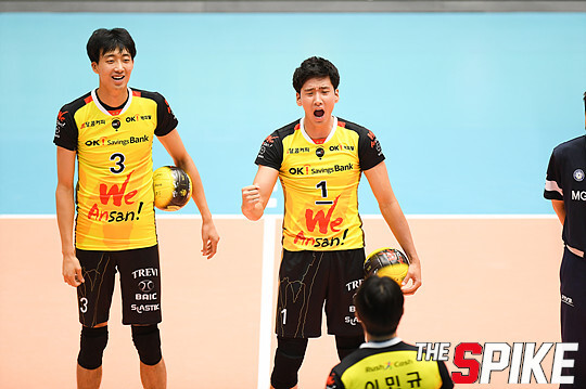 S180909YW630.jpg