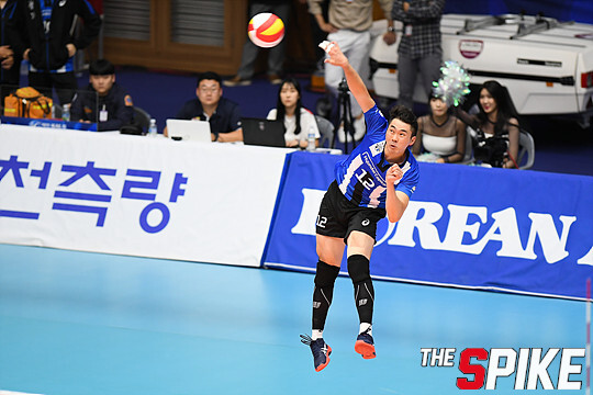 S180909YW6112.jpg