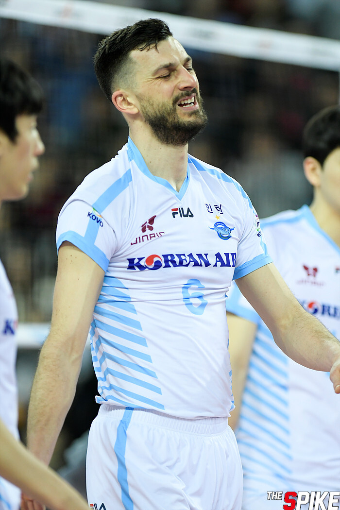 S190203YW0100.jpg