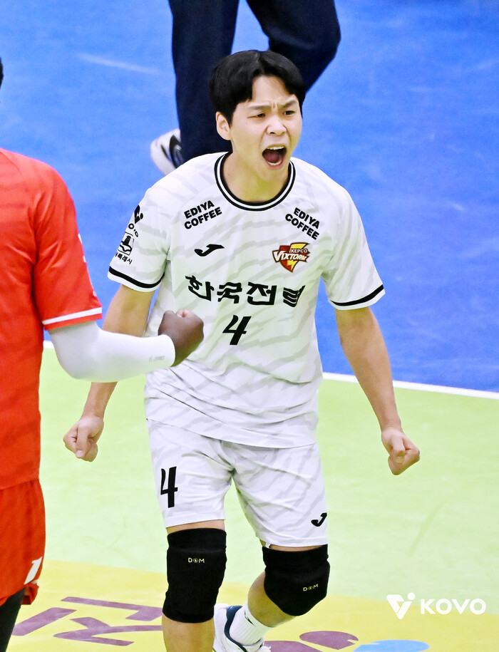 한국전력 정민수 '여전한 KB사랑'…"우승은 우리팀이 먼저"