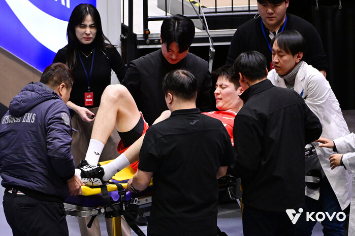 '풀세트 접전 이겼지만' 에디 부상 권영민 한국전력 감독의 고민